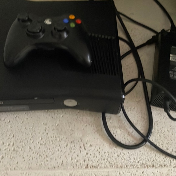 Xbox 360 with controller